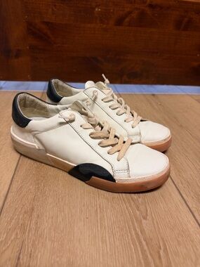 Dolce Vita Sneakers